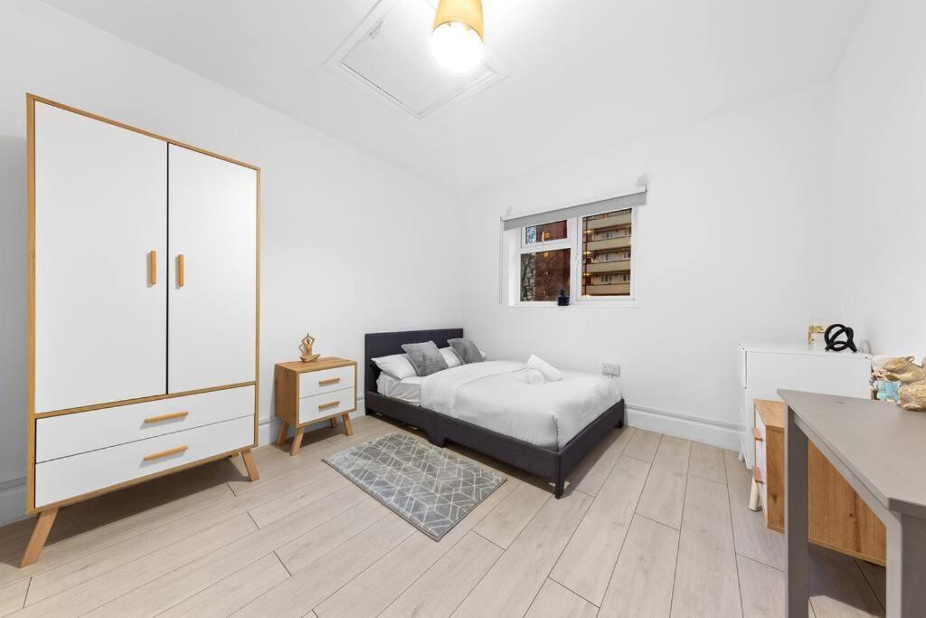 Holiday Home Near Kings Cross Sleep 12 Sp7 Londyn Zewnętrze zdjęcie