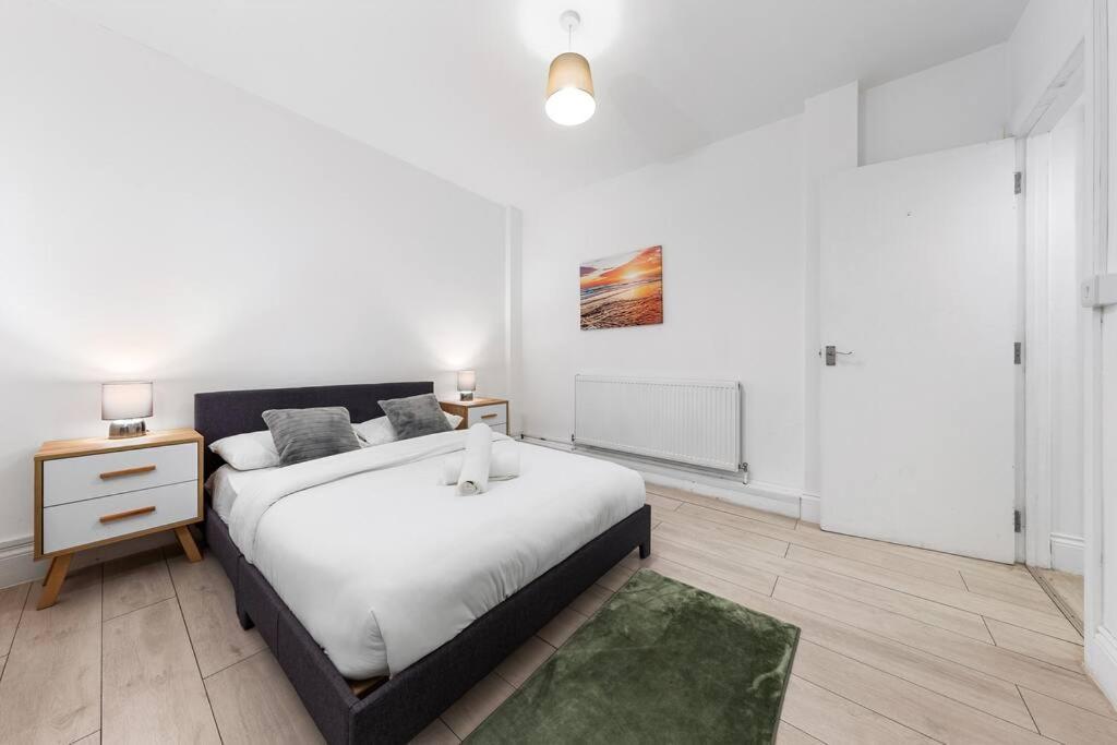 Holiday Home Near Kings Cross Sleep 12 Sp7 Londyn Zewnętrze zdjęcie