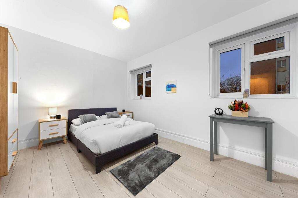 Holiday Home Near Kings Cross Sleep 12 Sp7 Londyn Zewnętrze zdjęcie